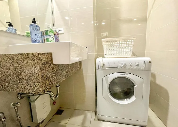 Bgc Prime, Near Uptown Mall, Grand Hyatt #ournw7m Holiday home *
